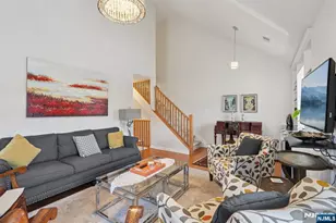 1810 Faulkner Ct, Mahwah, NJ 07430 - Photo 6