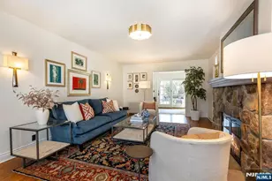 11 Valhalla Way, Verona, NJ 07044 - Photo 4