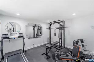 136 Willow Dr, Old Tappan, NJ 07675 - Photo 32