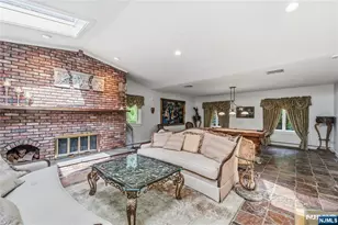 136 Willow Dr, Old Tappan, NJ 07675 - Photo 10