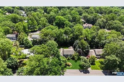 565 Dorchester Drive, River Vale Township, NJ 07675 - Photo 32
