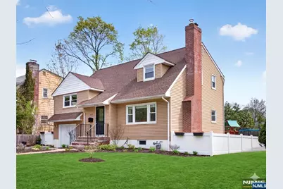 247 Steilen Avenue, Ridgewood, NJ 07450 - Photo 2