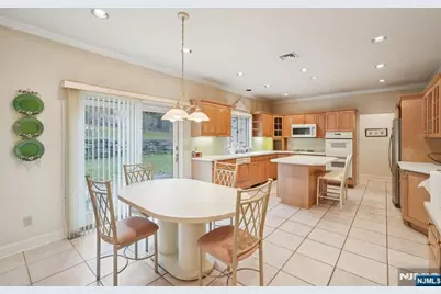 111 Chopin Drive, Wayne, NJ 07470 - Photo 16