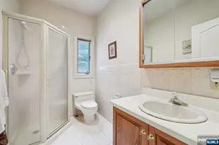 111 Chopin Dr, Wayne, NJ 07470 - Photo 18