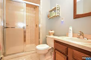 420 Park Ave, Midland Park, NJ 07432 - Photo 14