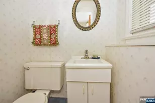 420 Park Ave, Midland Park, NJ 07432 - Photo 22