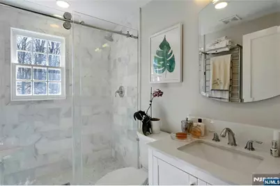 28 Turners Lake Drive, Mahwah, NJ 07430 - Photo 20