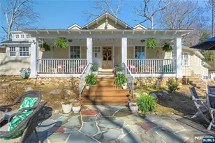 28 Turners Lake Dr, Mahwah, NJ 07430 - Photo 40