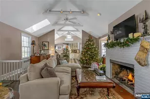28 Turners Lake Dr, Mahwah, NJ 07430 - Photo 44