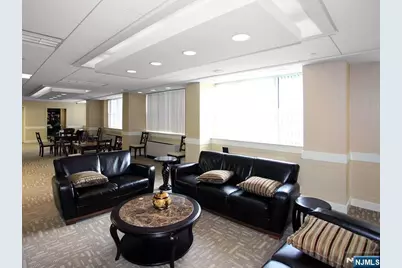 2100 Linwood Avenue 2G #2G, Fort Lee, NJ 07024 - Photo 8