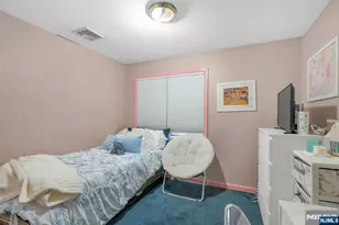 60 Westview Dr, Bergenfield, NJ 07621 - Photo 14