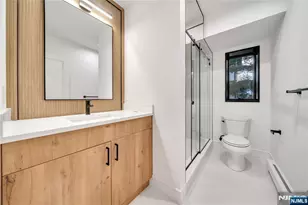 1047 Anderson Ave B, Fort Lee, NJ 07024 - Photo 34