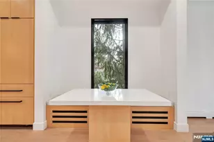 1047 Anderson Ave B, Fort Lee, NJ 07024 - Photo 18