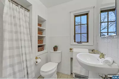 300 Churchill Road, Teaneck Township, NJ 07666 - Photo 28