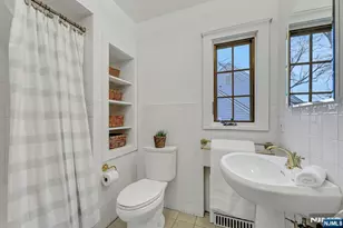 300 Churchill Rd, Teaneck Township, NJ 07666 - Photo 28