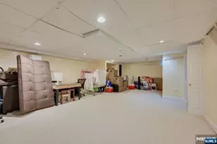 1704 Deerfield Dr 1704, Edison, NJ 08820 - Photo 32