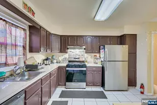 1704 Deerfield Dr 1704, Edison, NJ 08820 - Photo 18