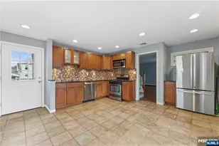 25 Fair Hill Rd, Clifton, NJ 07013 - Photo 6