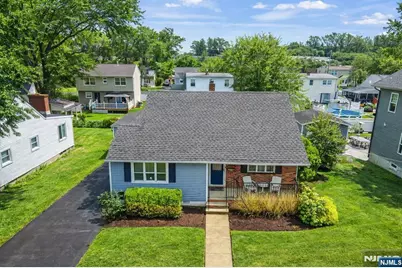 25 Fair Hill Road, Clifton, NJ 07013 - Photo 2