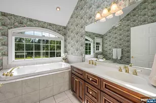 193 Pulis Ave, Franklin Lakes, NJ 07417 - Photo 18