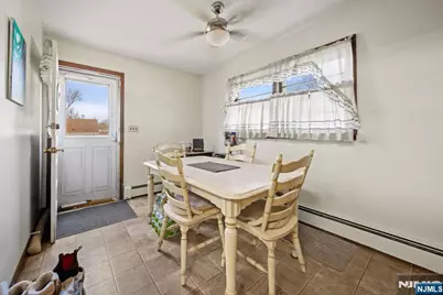 125 Merritt Avenue, Bergenfield, NJ 07621 - Photo 12