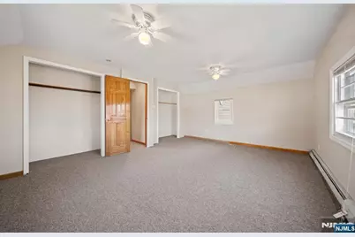 125 Merritt Avenue, Bergenfield, NJ 07621 - Photo 28