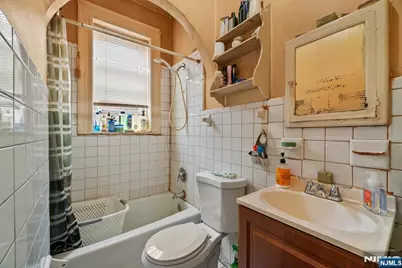 94 Center Street, Clifton, NJ 07011 - Photo 18