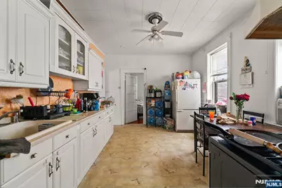 94 Center Street, Clifton, NJ 07011 - Photo 20
