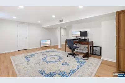 72 Lenox Road, Wayne, NJ 07470 - Photo 28