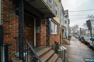 390 Lafayette St, Newark, NJ 07105 - Photo 2