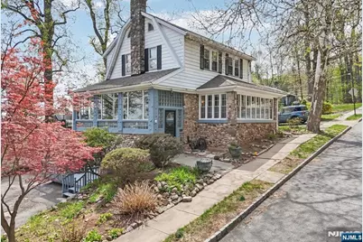 16 Jones Place, West Orange Township, NJ 07052 - Photo 2