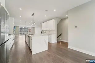 412 Lincoln Ave, Cliffside Park, NJ 07010 - Photo 8