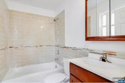 150 Munn Avenue, East Orange, NJ 07017 - Photo 16