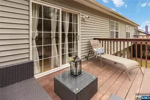 32 Oak Point Dr, Hamburg, NJ 07419 - Photo 18