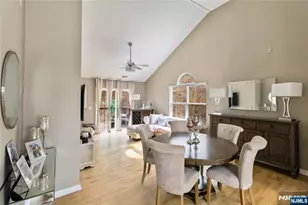 32 Oak Point Dr, Hamburg, NJ 07419 - Photo 4