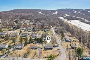 8 Nimbus Dr, Vernon, NJ 07462 - Photo 34