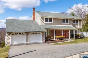 9 McAtee Ln, Wanaque, NJ 07465 - Photo 2