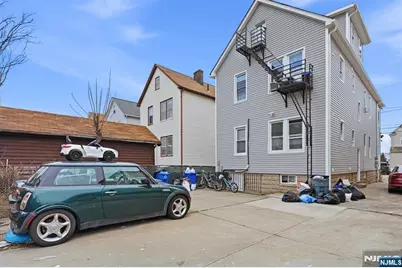 757 Thomas Street, Elizabeth, NJ 07202 - Photo 38