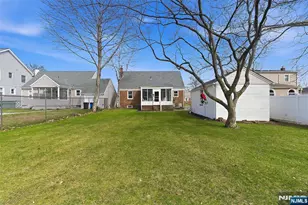 47 Peek St, Rochelle Park Township, NJ 07662 - Photo 34