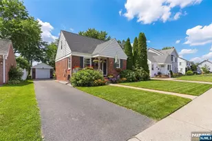 47 Peek St, Rochelle Park Township, NJ 07662 - Photo 2