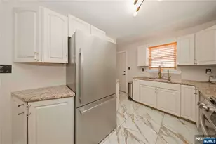 36 Emerson St, Clifton, NJ 07013 - Photo 8