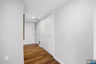 504 Nelson Ct, Edgewater, NJ 07020 - Photo 18