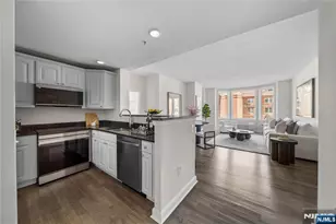 6404 City Pl, Edgewater, NJ 07020 - Photo 2