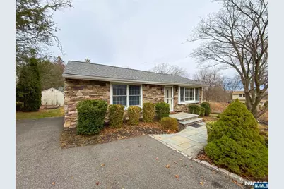 28 Woodside Drive, West Milford, NJ 07480 - Photo 6