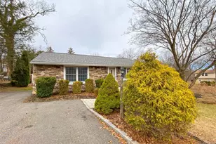 28 Woodside Dr, West Milford, NJ 07480 - Photo 4