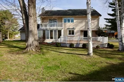 2 Edith Court, East Hanover Township, NJ 07936 - Photo 2
