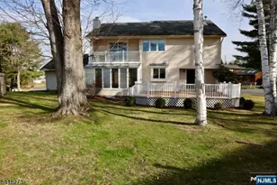 2 Edith Ct, East Hanover Township, NJ 07936 - Photo 2