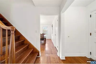 636 Elm Avenue, Ridgefield, NJ 07657 - Photo 6