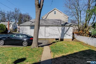 100 Claremont Ave, Verona, NJ 07044 - Photo 12