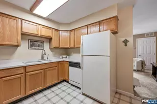 112 Cannella Way, Riverdale, NJ 07457 - Photo 10